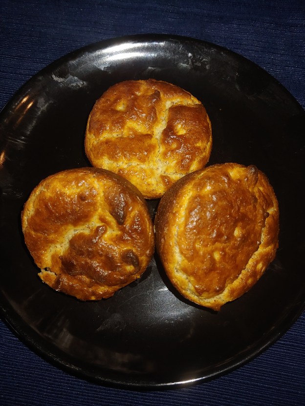 Low Carb Cinnamon Muffins